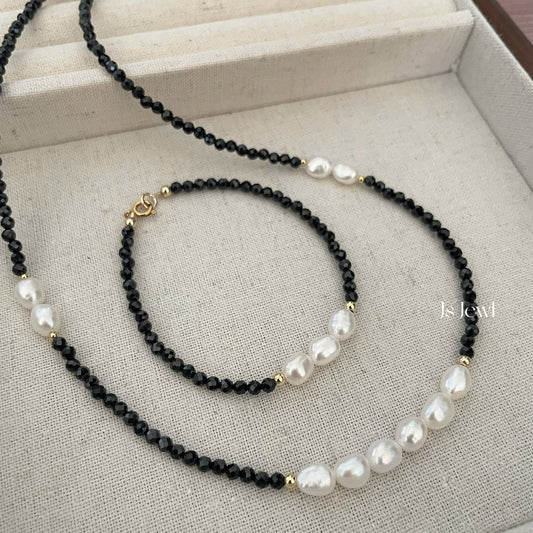 Handmade Pearl and Natural Black Stone Necklace and Bracelet Set